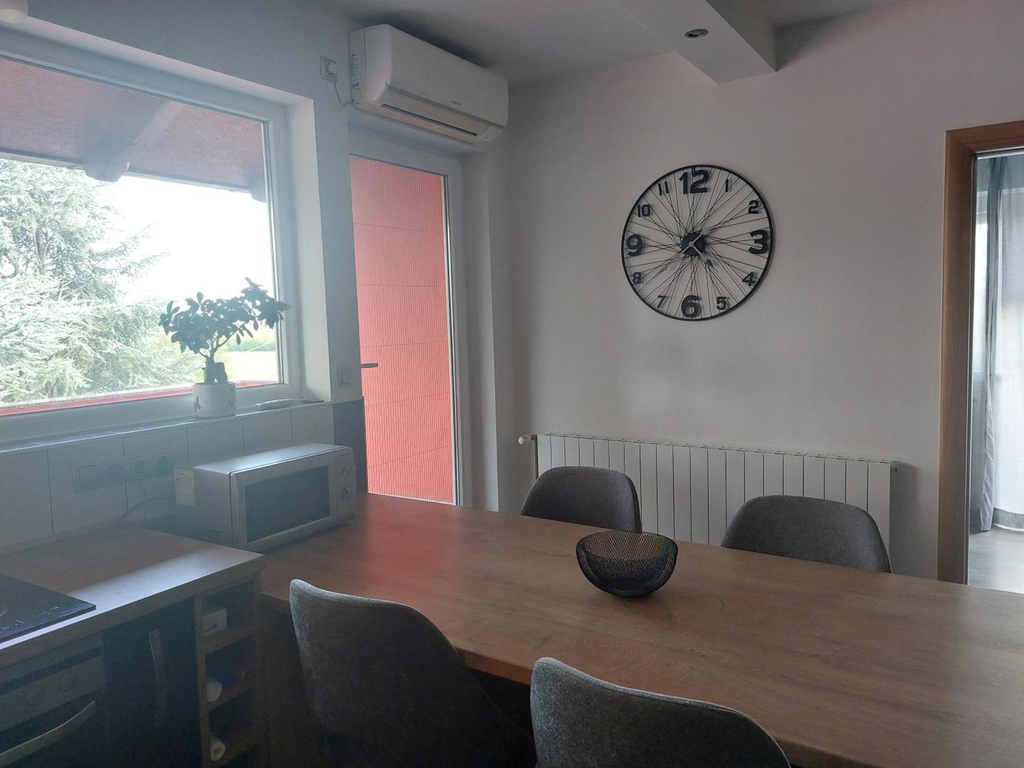 Apartment Cedar Zagreb Airport - Velika Gorica Scitarjevo エクステリア 写真